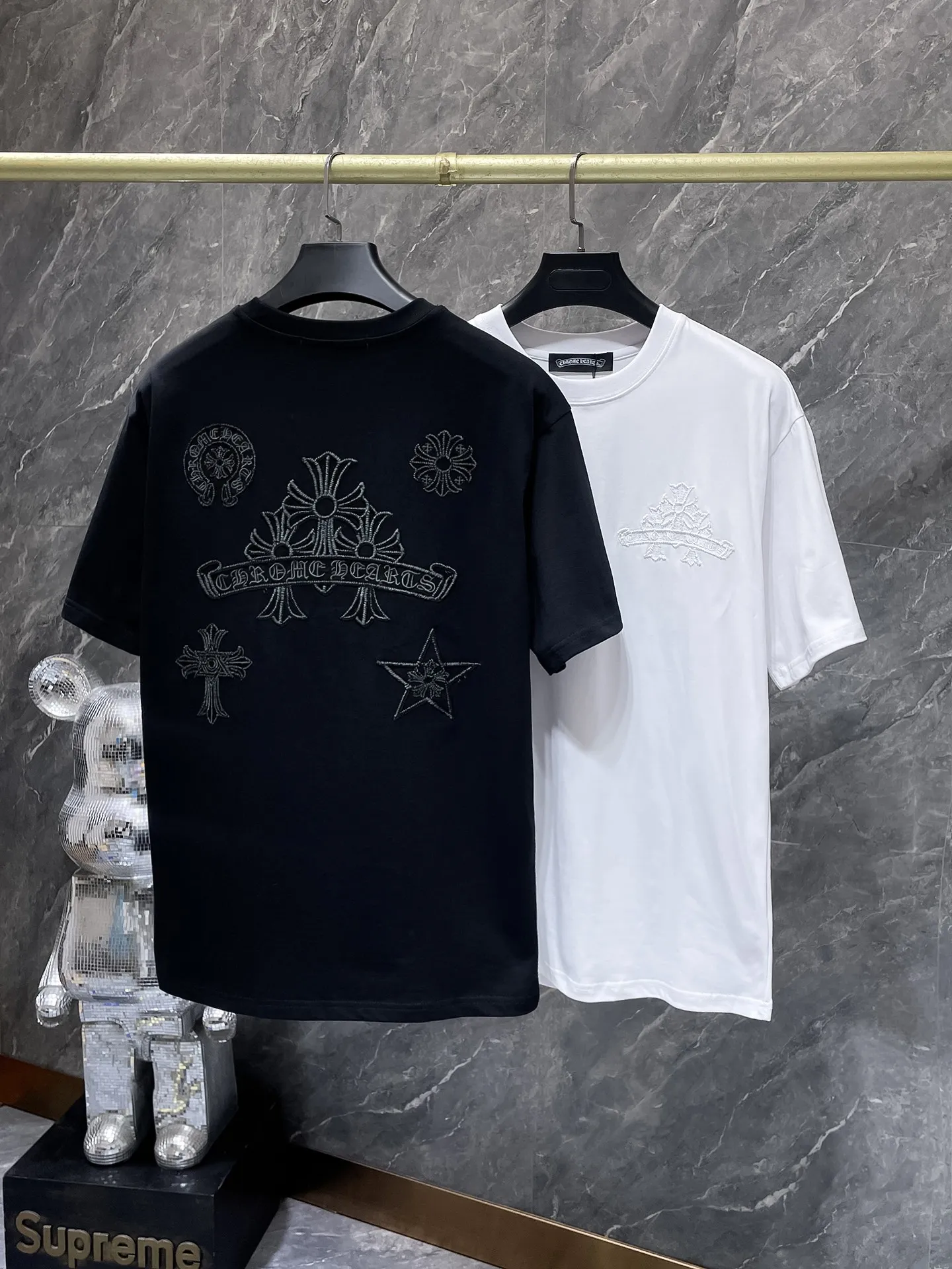P180 new Chrome Hearts 25ss high version for summer! High-weight, environmentally friendly and high-quality top-grade fabric 280g Crow cross roller embroidery short sleeves Vacuum embroidery method! Heavy embroidery! ! ! Tens of thousands of needles! ! Counter synchronization 1:1 replica version Recommended color: black white Code number: S, M, L, XL